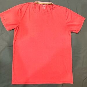Bonobos Men’s Small T-shirt, Coral color. EUC. Made of recycled materials.